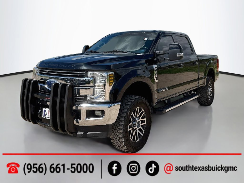 Used 2018 Ford F250 Lariat w/ Lariat Value Package AWD/4WD image 3