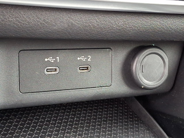 Used 2025 Nissan Rogue SV AWD/4WD image 24