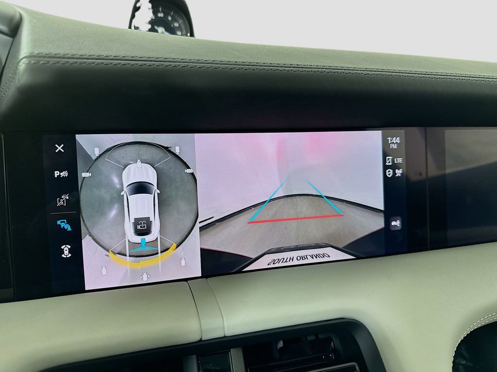 New 2024 Porsche Taycan Turbo image 17
