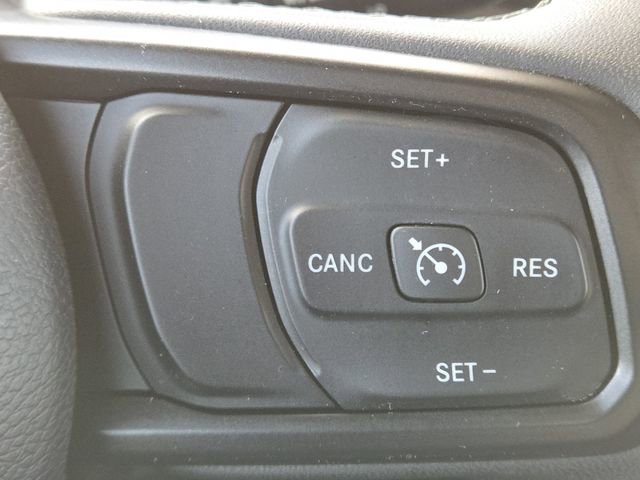 Used 2023 Jeep Wrangler Willys image 10