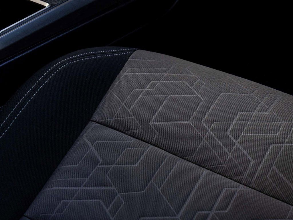 Used 2023 Toyota Tacoma TRD Off-Road w/ Technology Package image 33