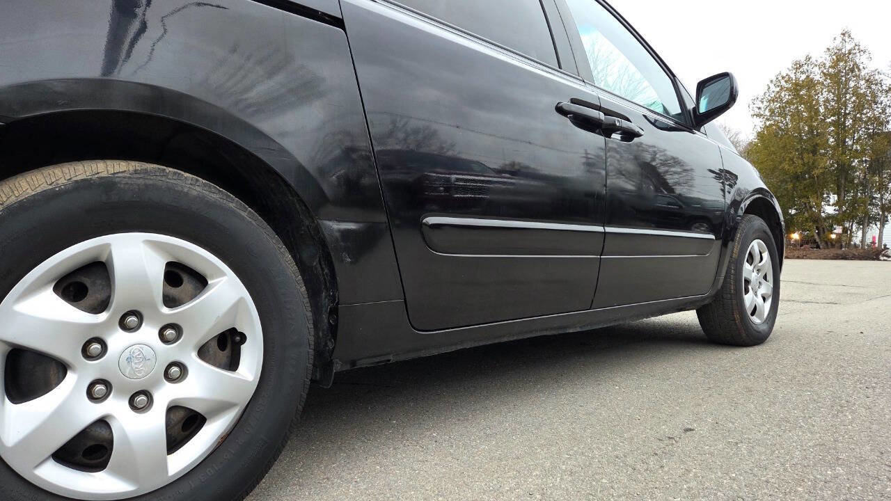 Used 2007 Kia Sedona LX image 14