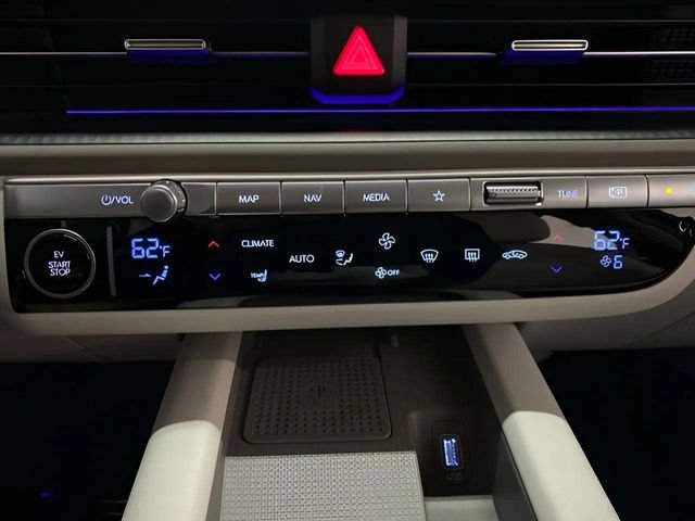 Used 2025 Hyundai Ioniq 6 SEL RWD image 50