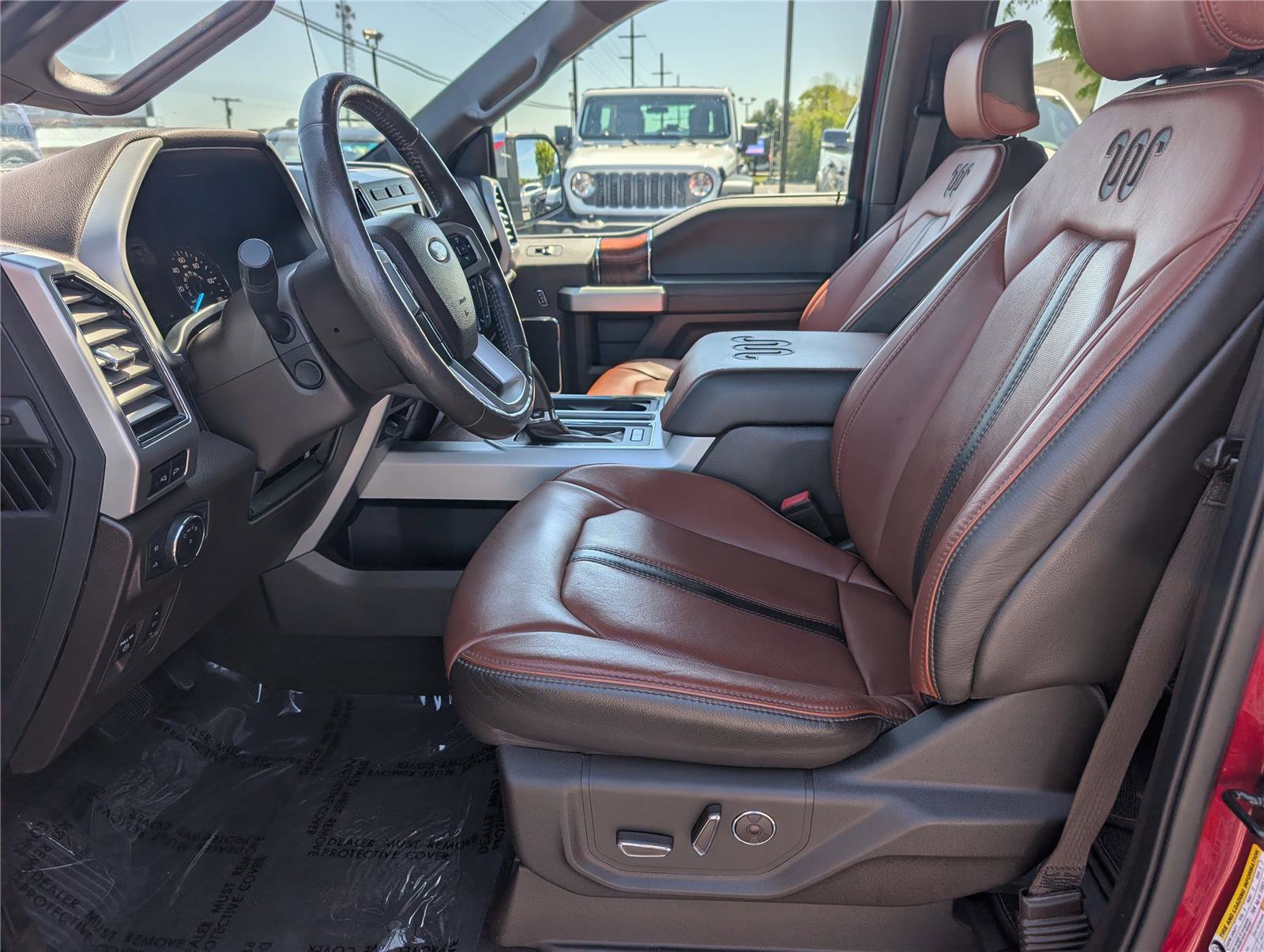Used 2019 Ford F150 King Ranch w/ Equipment Group 601A Luxury AWD/4WD image 17