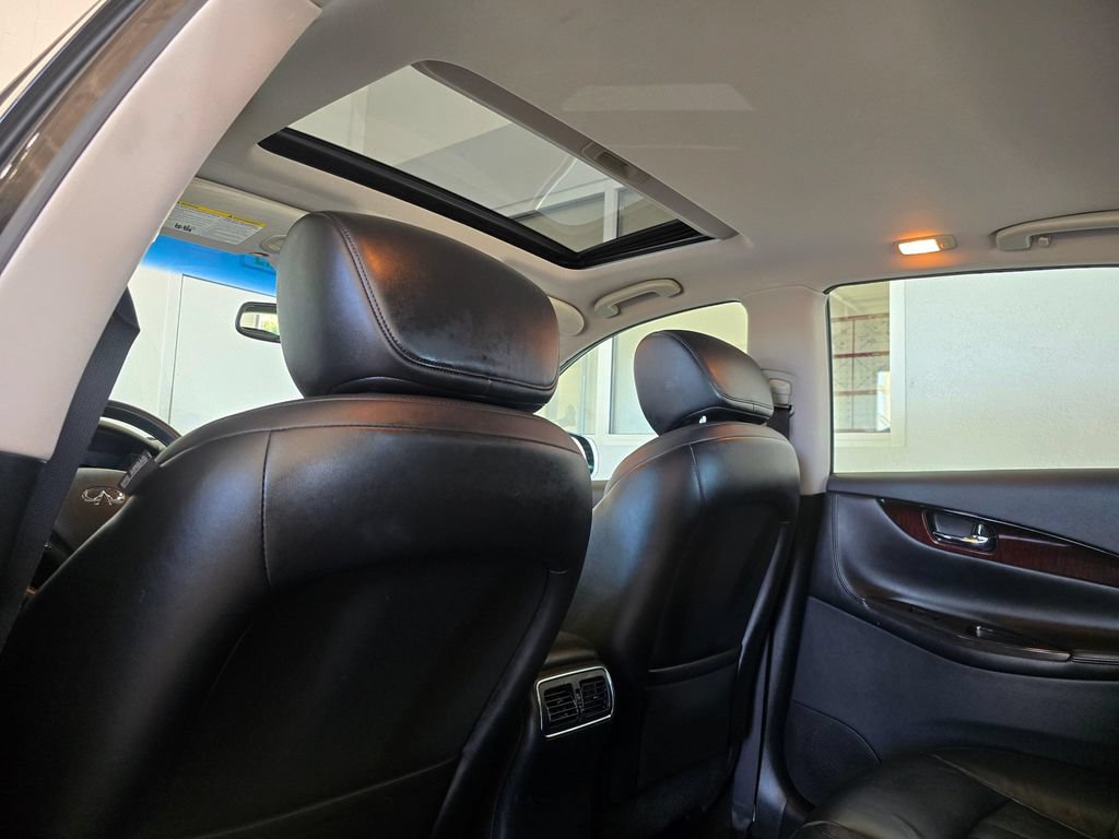 Used 2016 INFINITI QX50 AWD w/ Premium Package image 25