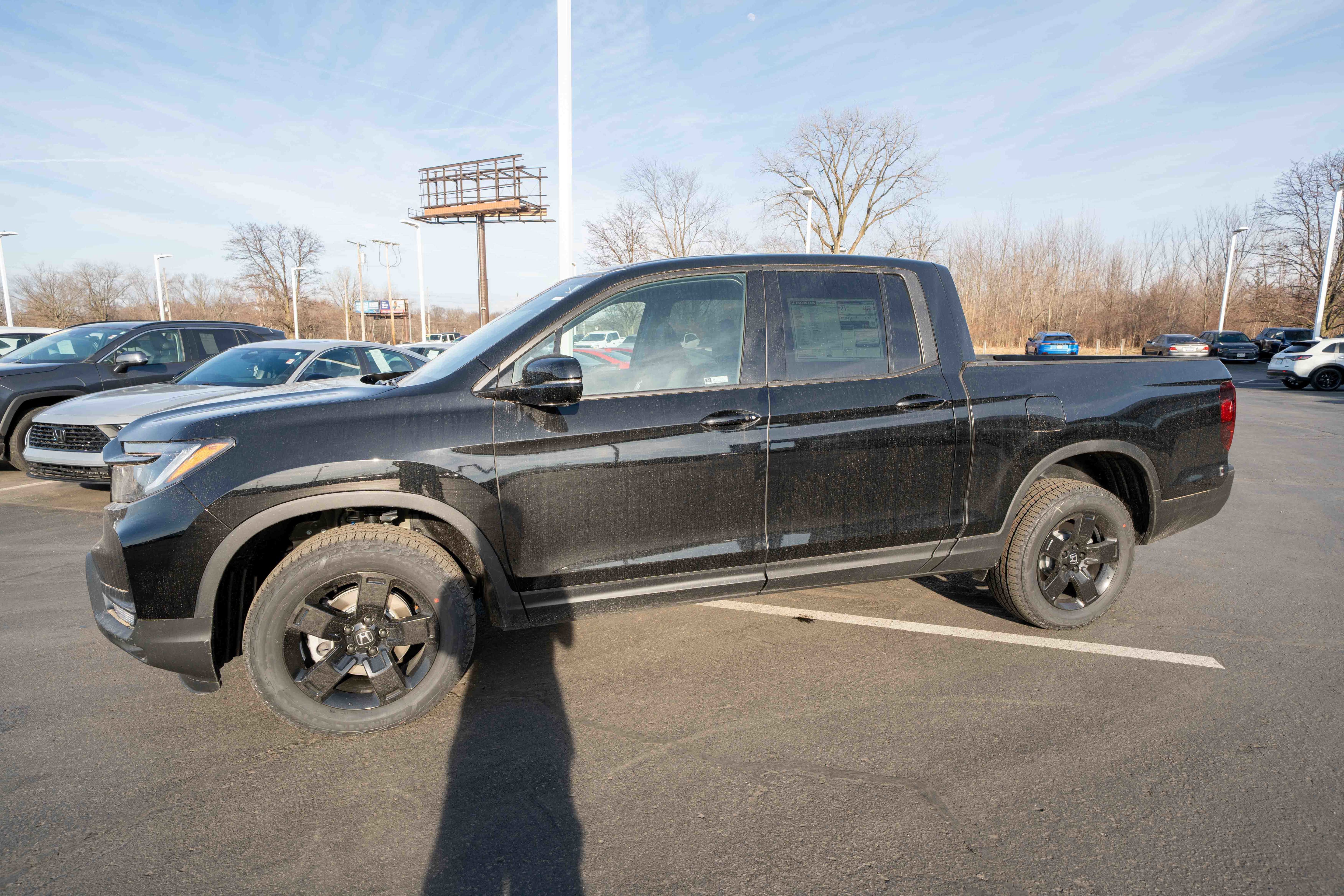 New 2026 Honda Ridgeline Black Edition image 3