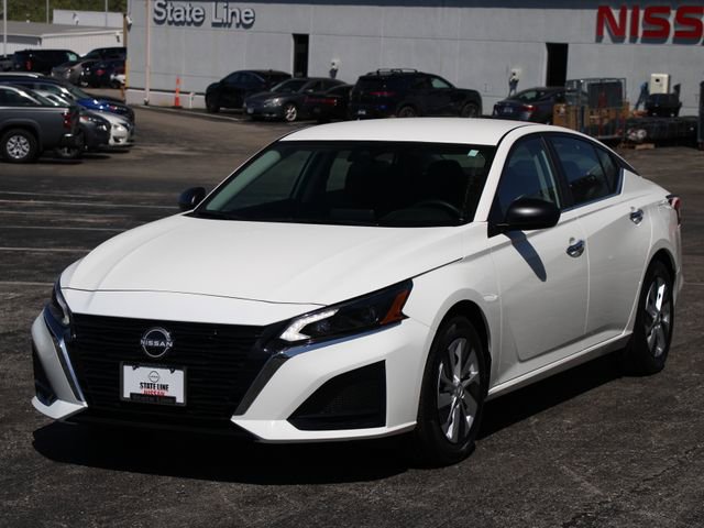 Certified 2025 Nissan Altima 2.5 S image 6