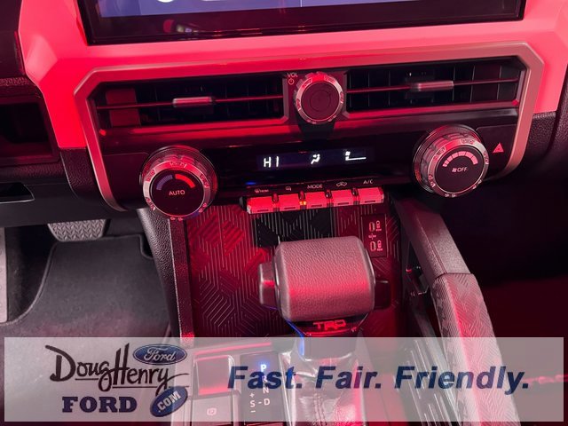 Used 2024 Toyota Tacoma TRD Off-Road image 41