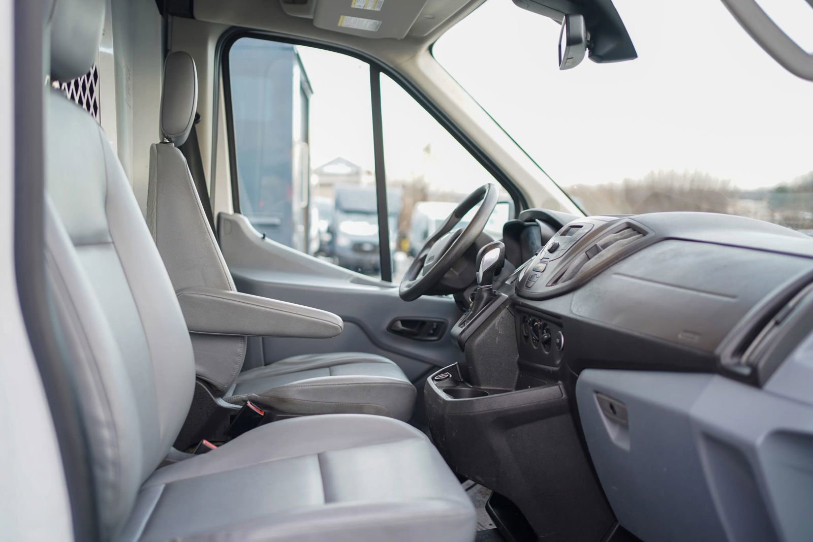 Used 2018 Ford Transit 350 148 Medium Roof image 12