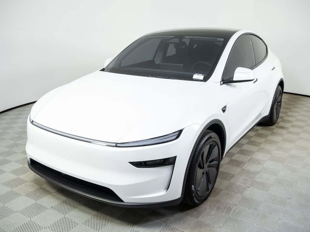 Used 2026 Tesla Model Y Long Range image 1