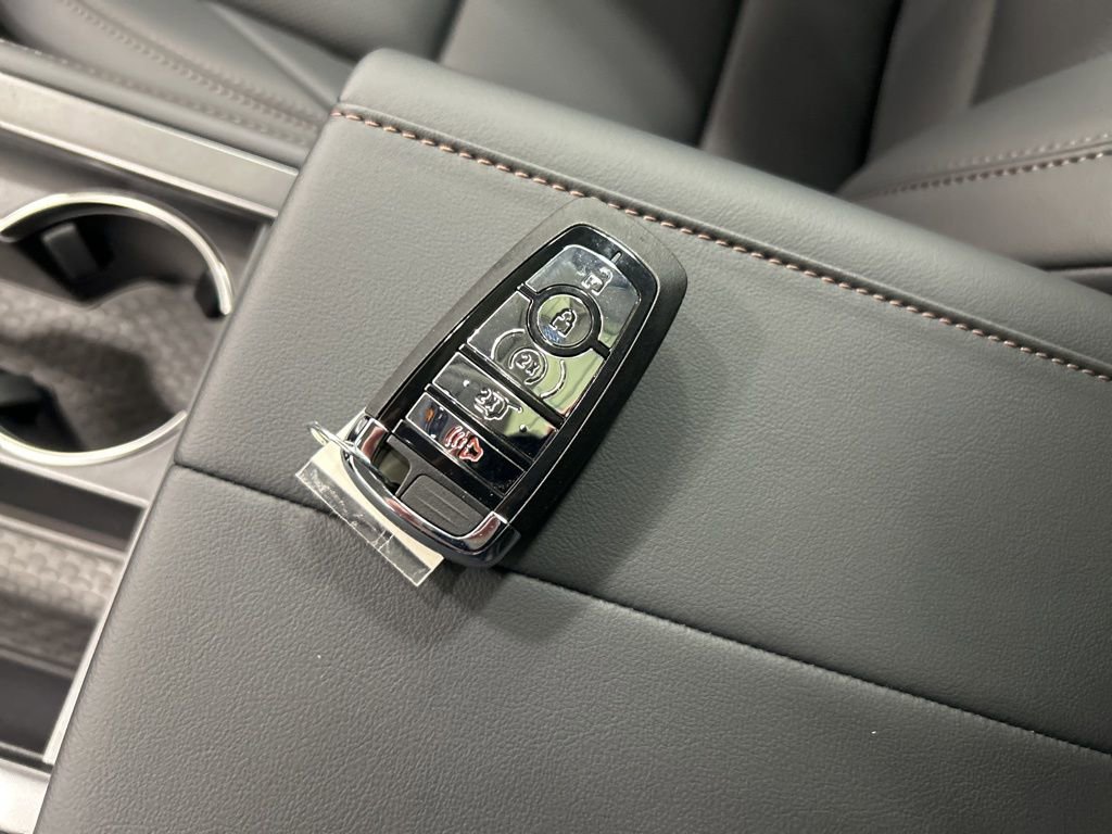 New 2026 Lincoln Nautilus Premier w/ Equipment Group 102A image 24