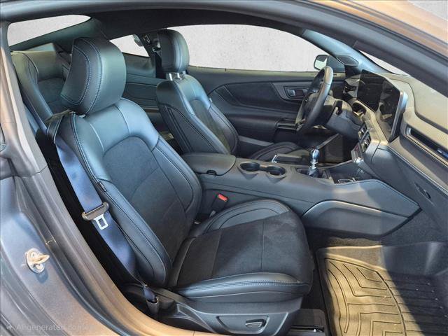 Used 2025 Ford Mustang Dark Horse RWD image 20