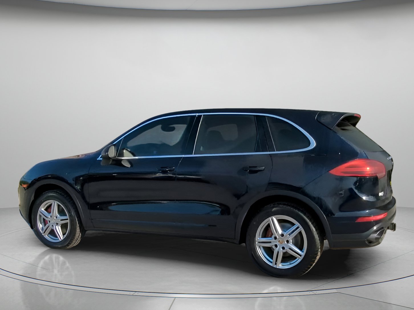 Used 2016 Porsche Cayenne AWD/4WD image 18