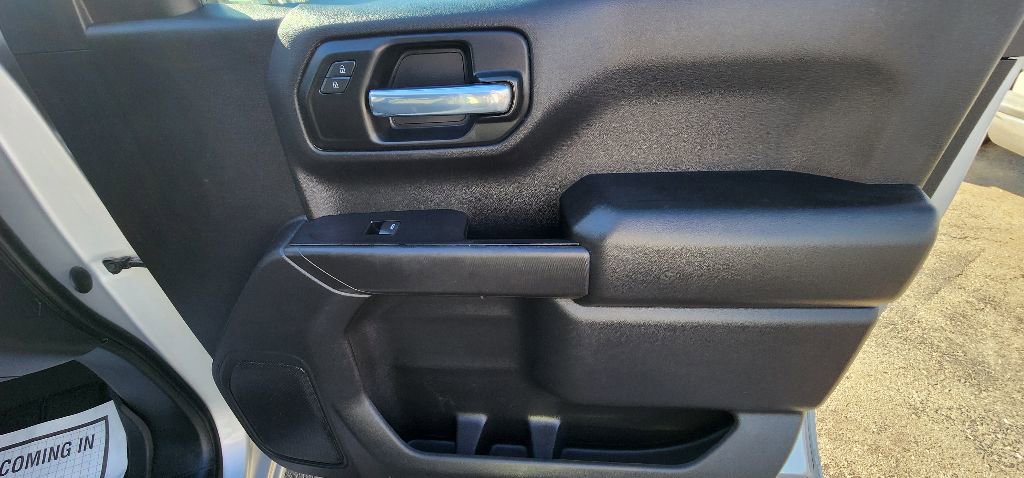 Used 2021 Chevrolet Silverado 1500 Custom image 17