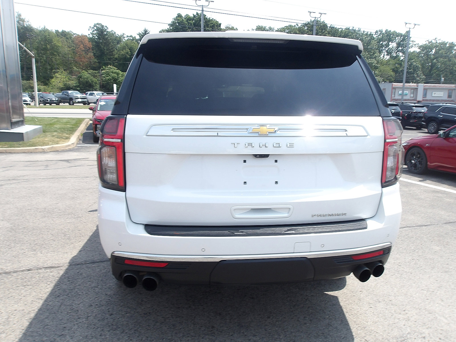 Used 2021 Chevrolet Tahoe Premier w/ Premium Package image 6