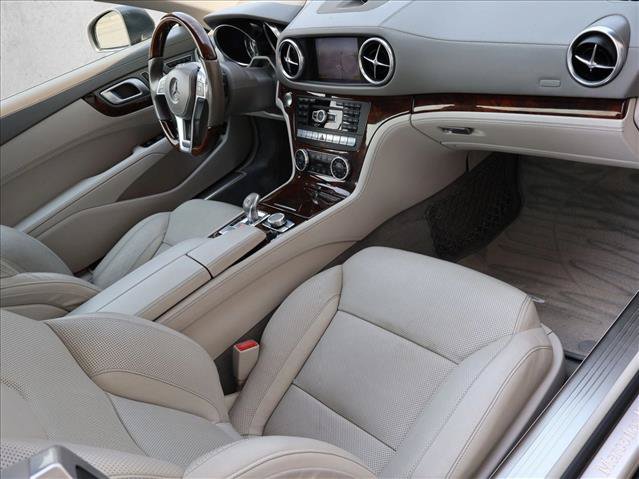 Used 2013 Mercedes-Benz SL 550 image 26