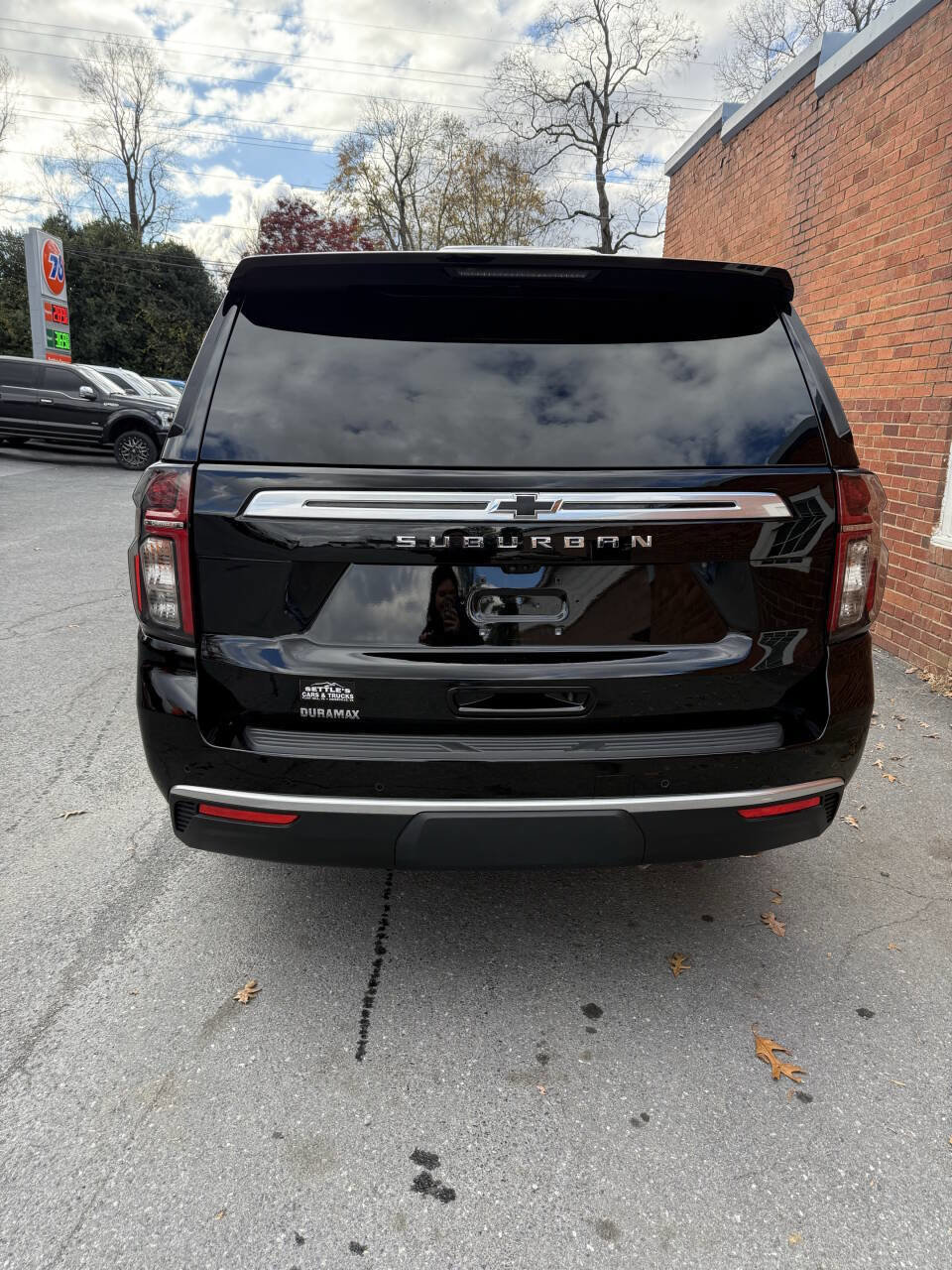 Used 2024 Chevrolet Suburban High Country image 6