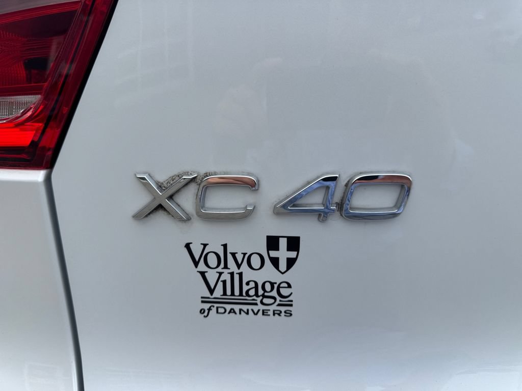 Certified 2023 Volvo XC40 Recharge Plus w/ Protection Package Premier AWD/4WD image 10