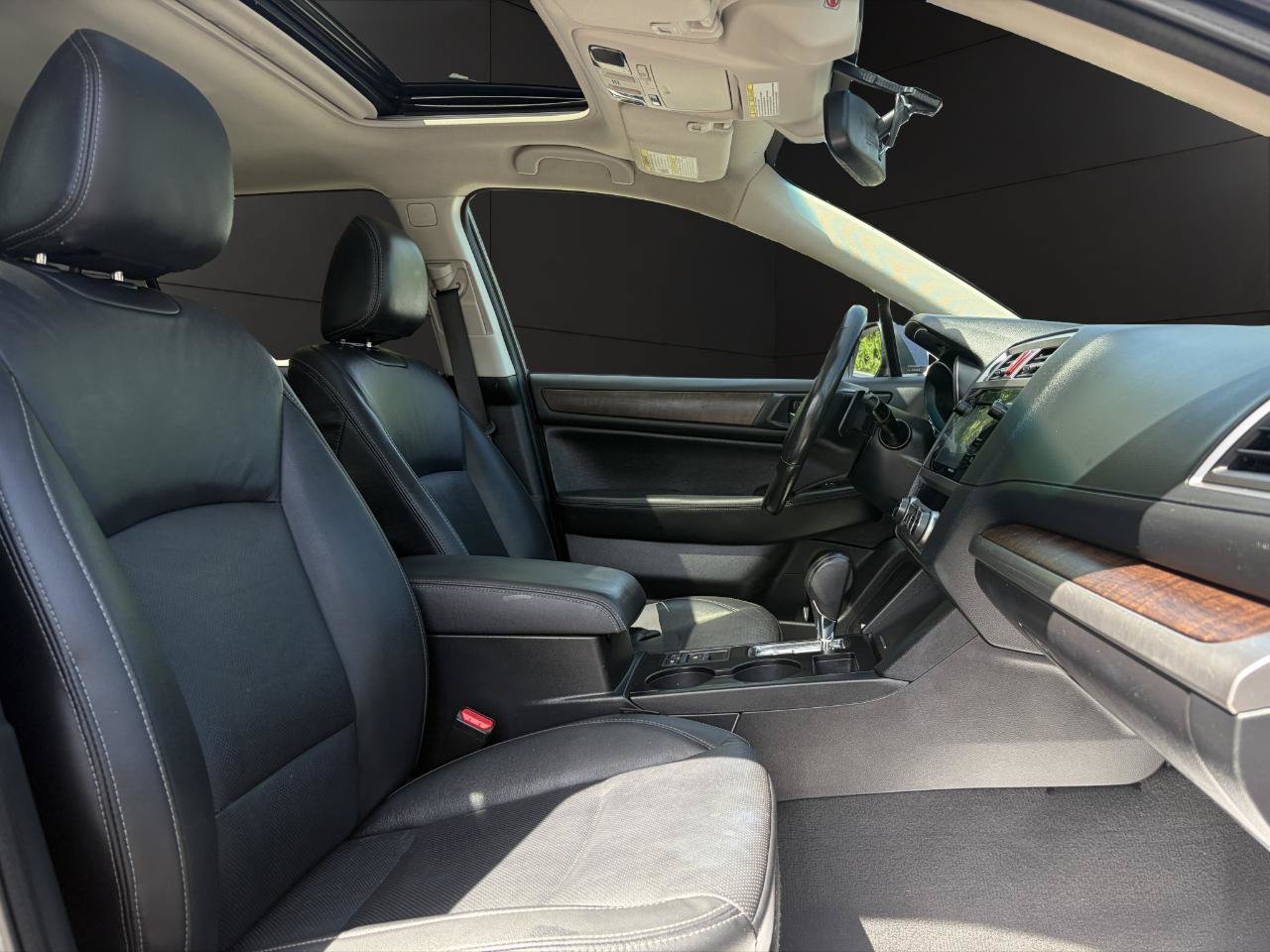 Used 2016 Subaru Outback 3.6R Limited AWD/4WD image 16