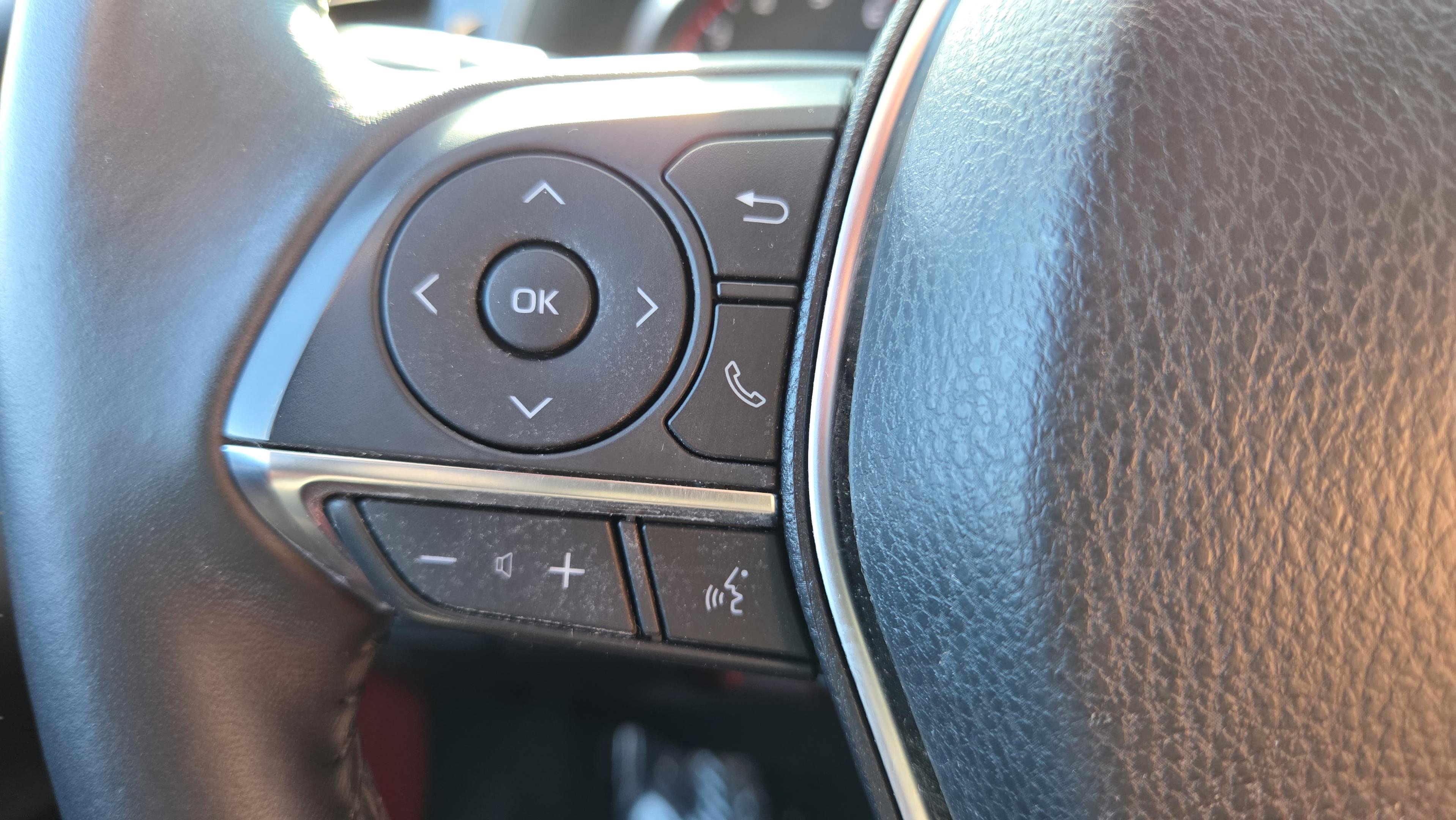 Used 2018 Toyota Camry XSE image 27