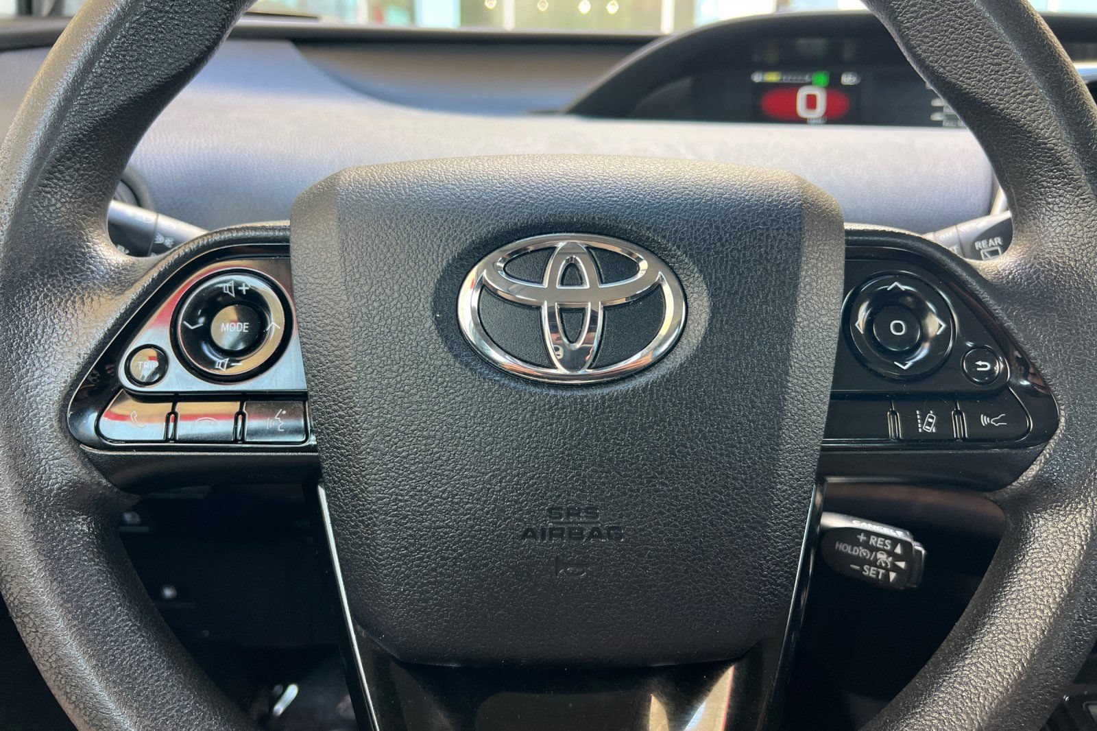 Certified 2022 Toyota Prius LE FWD image 23