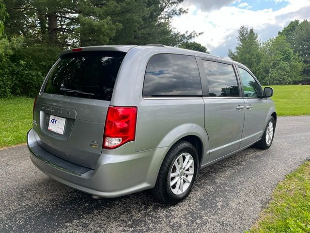 Used 2019 Dodge Grand Caravan SXT FWD image 3
