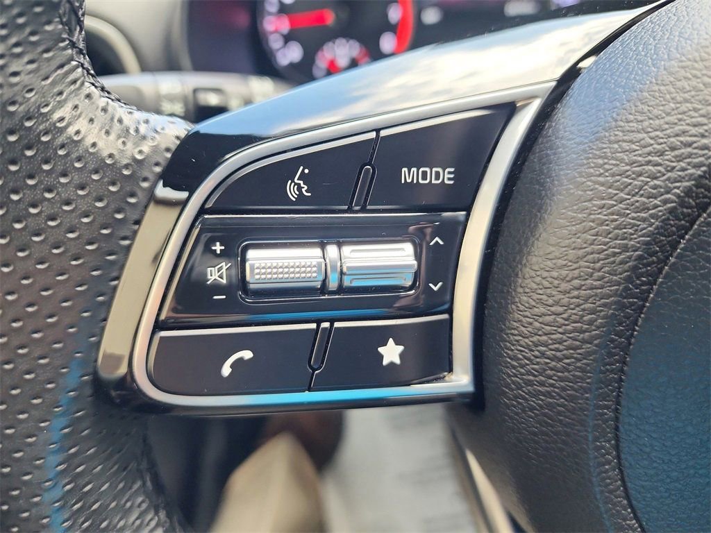 Used 2023 Kia Forte GT-Line image 18