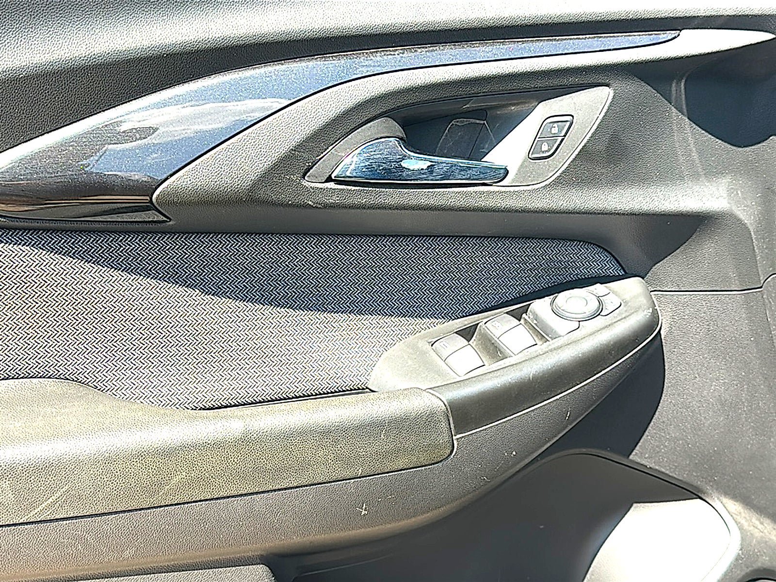 Used 2022 Chevrolet TrailBlazer LT FWD image 16