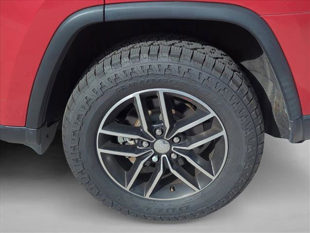 Used 2018 Jeep Grand Cherokee Trailhawk AWD/4WD image 22