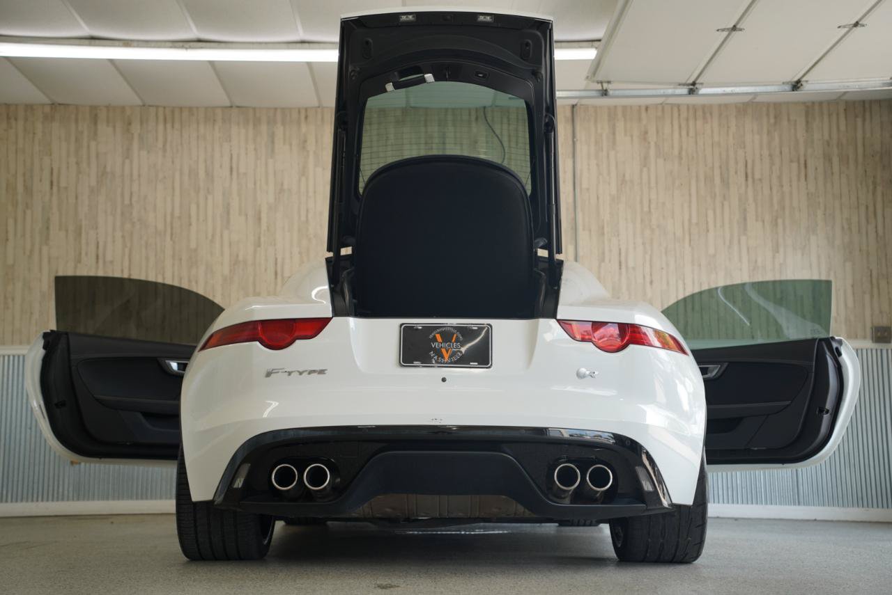 Used 2015 Jaguar F-TYPE R RWD image 34
