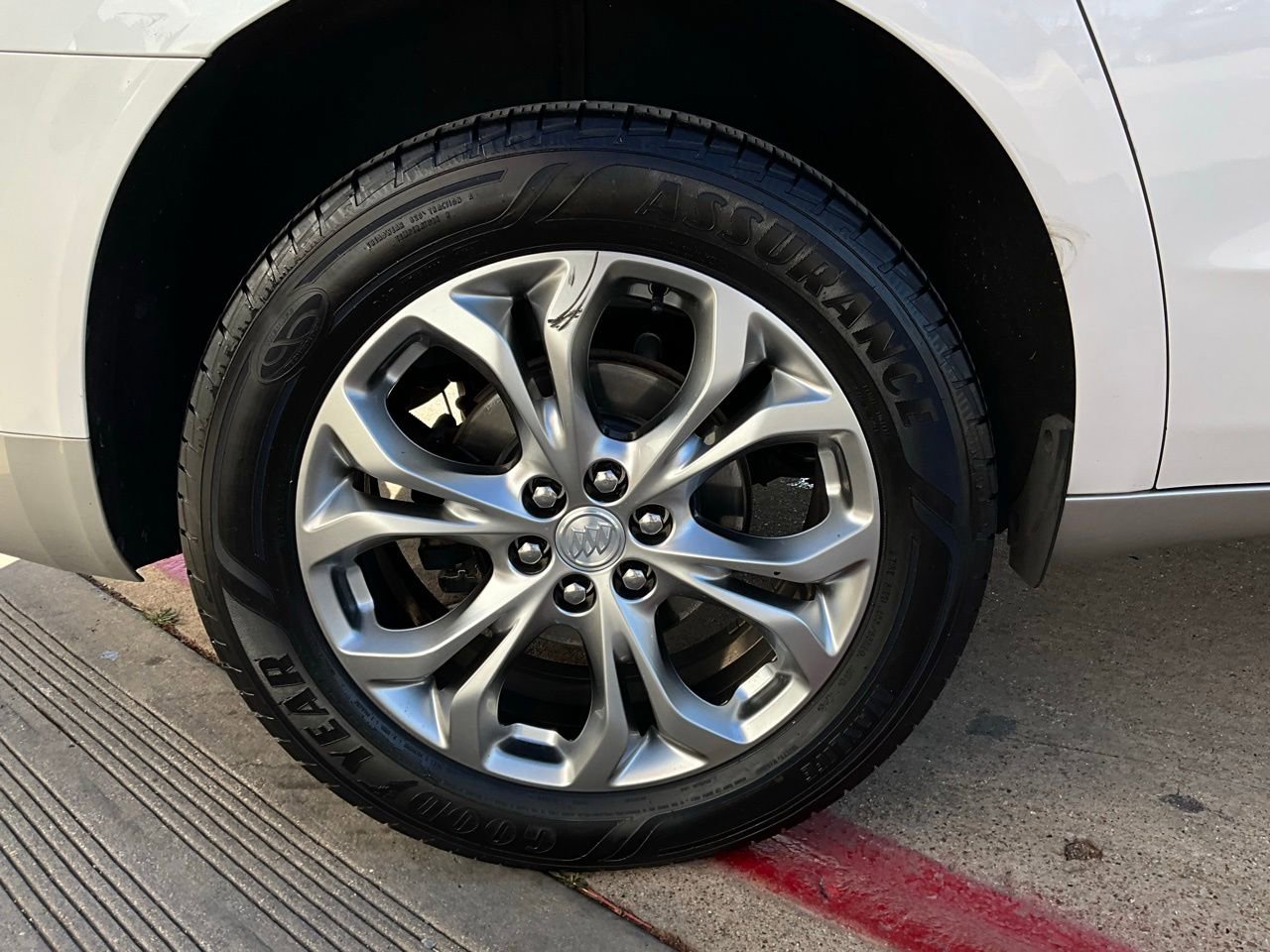 Used 2018 Buick Enclave Avenir w/ Avenir Technology Package image 9