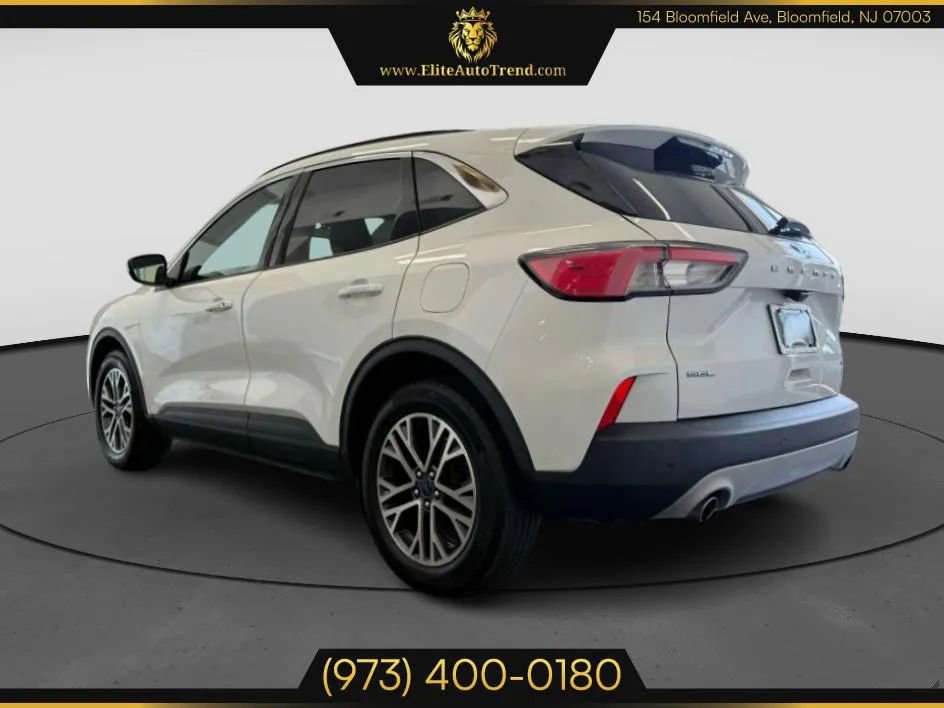 Used 2020 Ford Escape SEL image 4