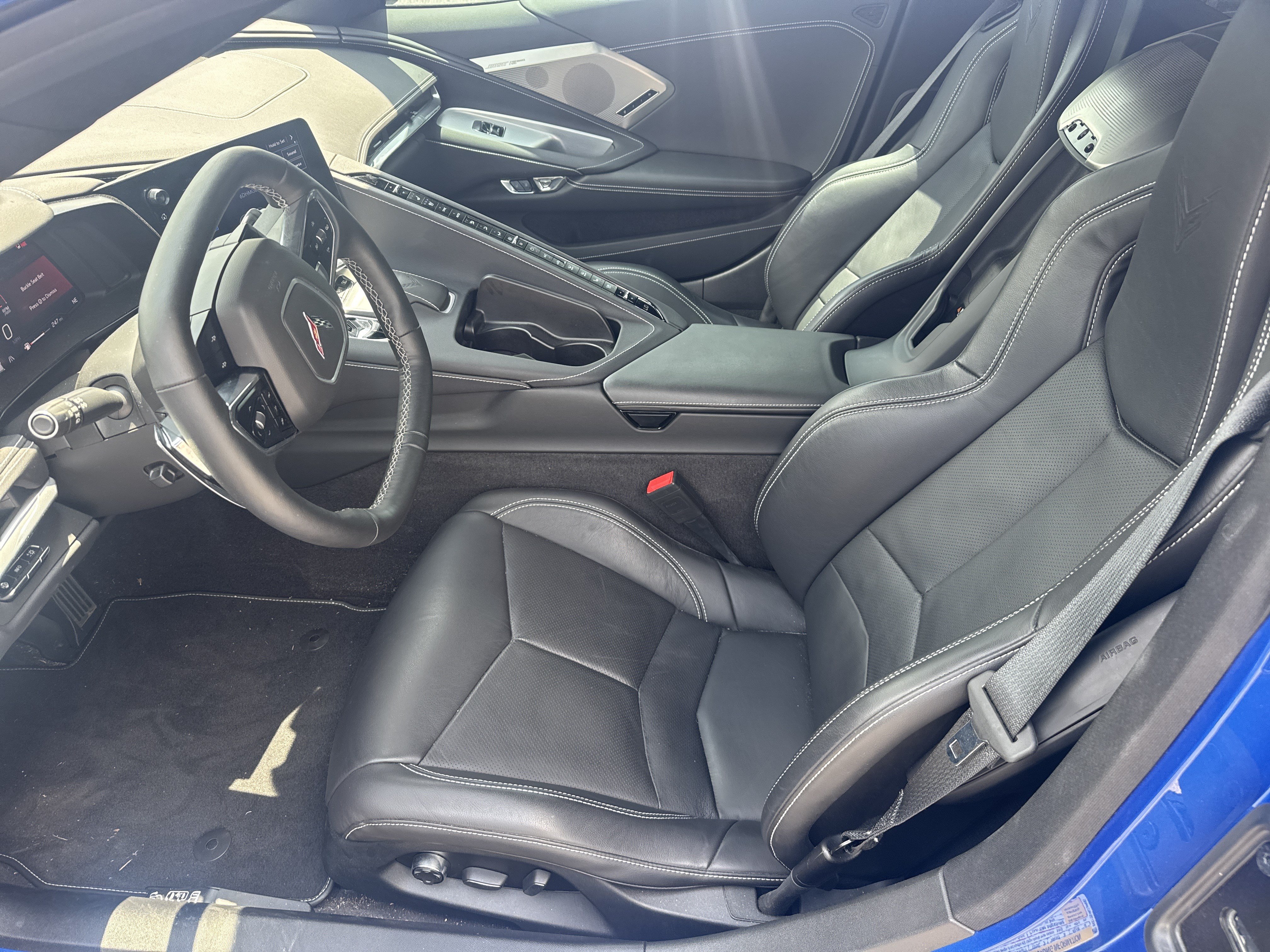 Used 2020 Chevrolet Corvette Stingray Preferred Cpe w/ 2LT Preferred Equipment Group RWD image 4