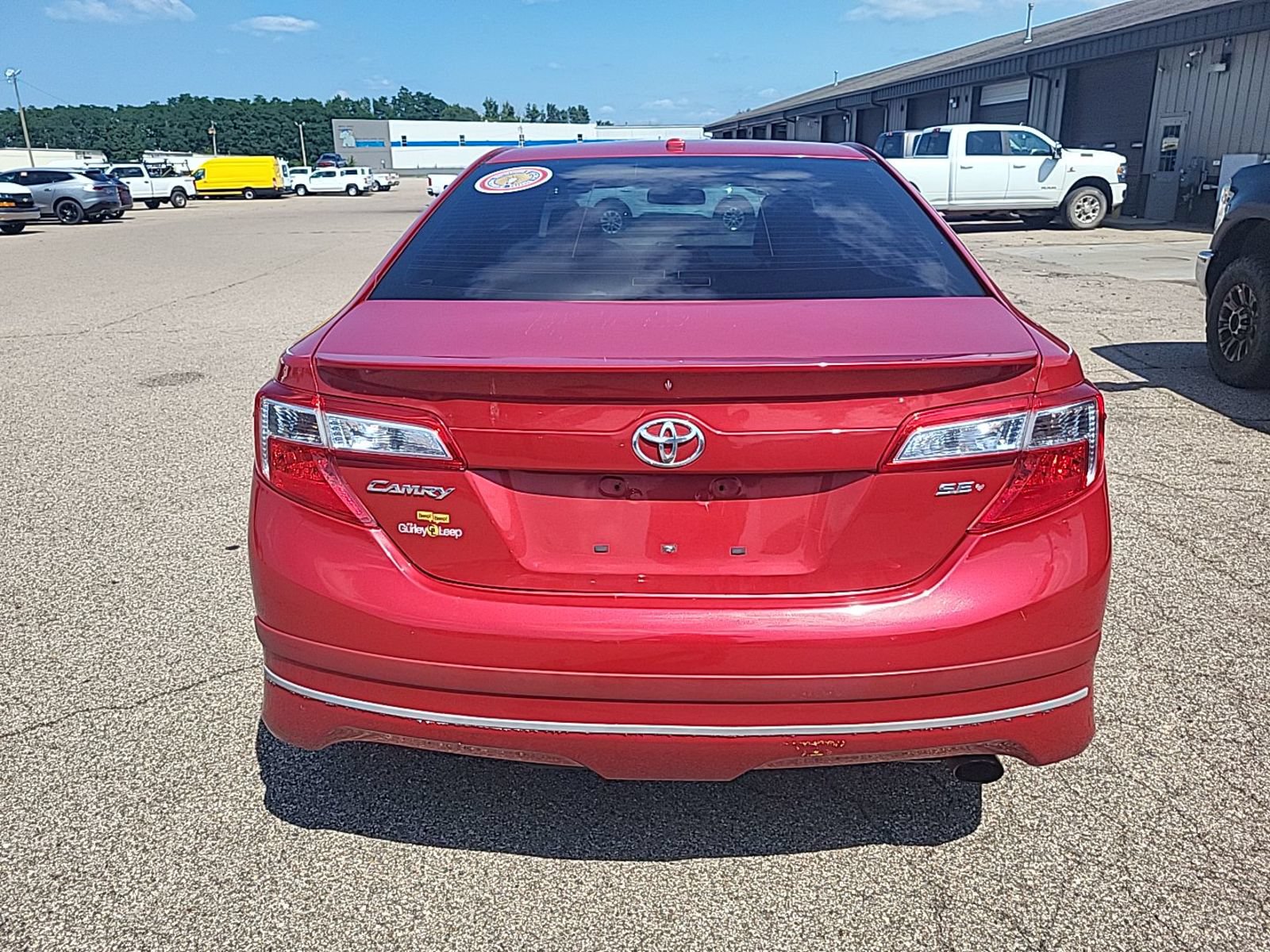 Used 2013 Toyota Camry SE FWD image 7