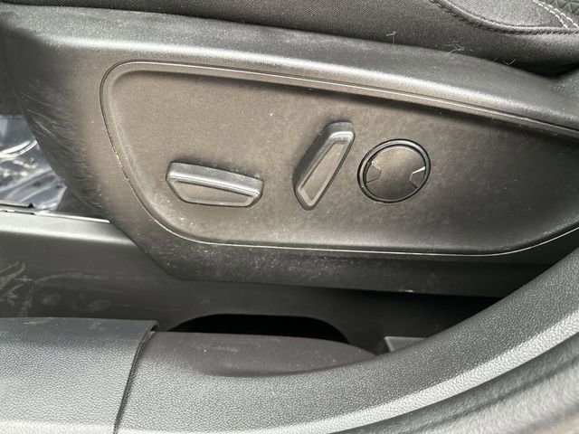 Used 2023 Ford Escape Active AWD/4WD image 16