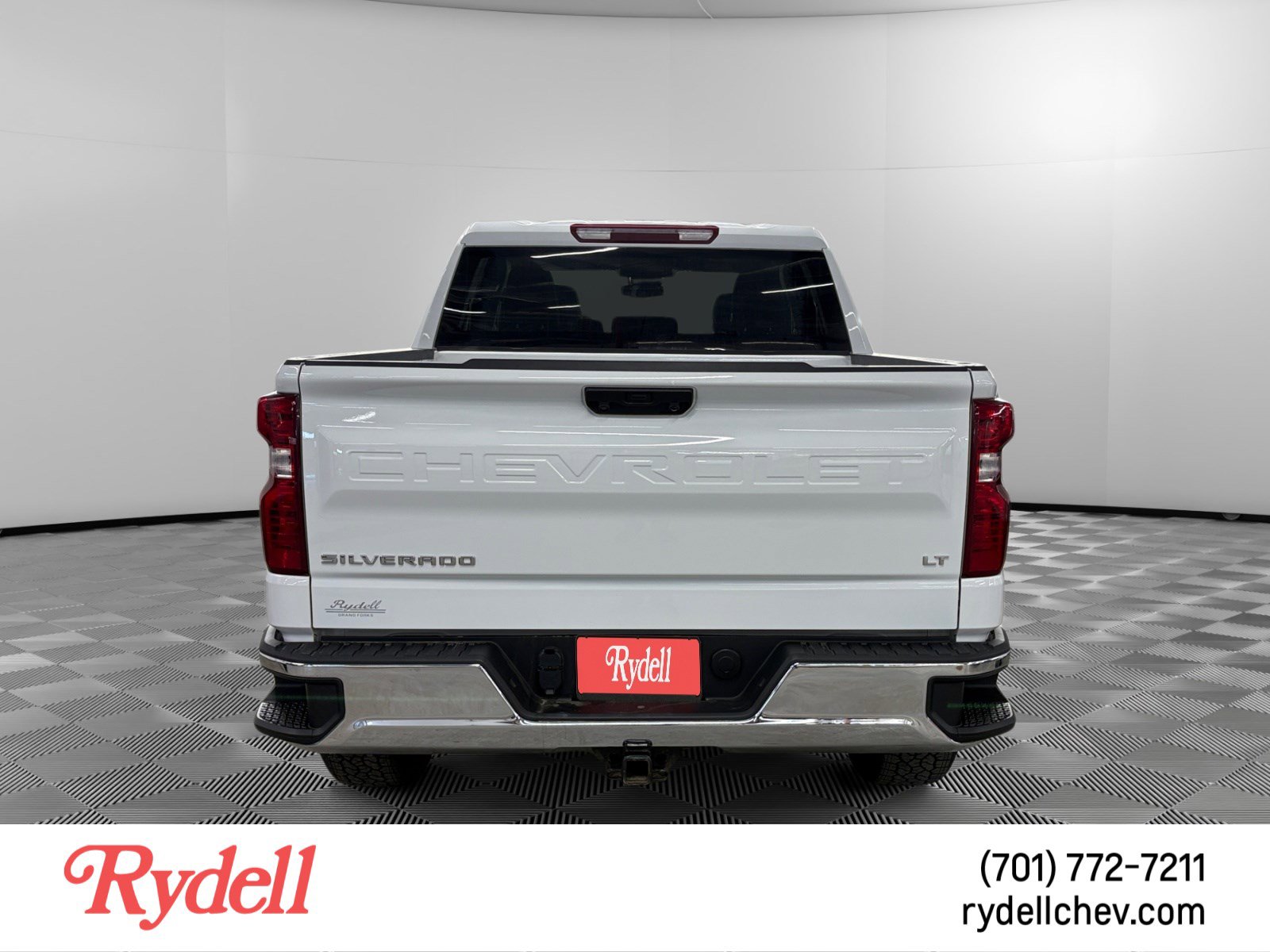 Used 2022 Chevrolet Silverado 1500 LT AWD/4WD image 4
