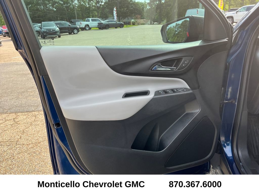 Used 2022 Chevrolet Equinox LS FWD image 10