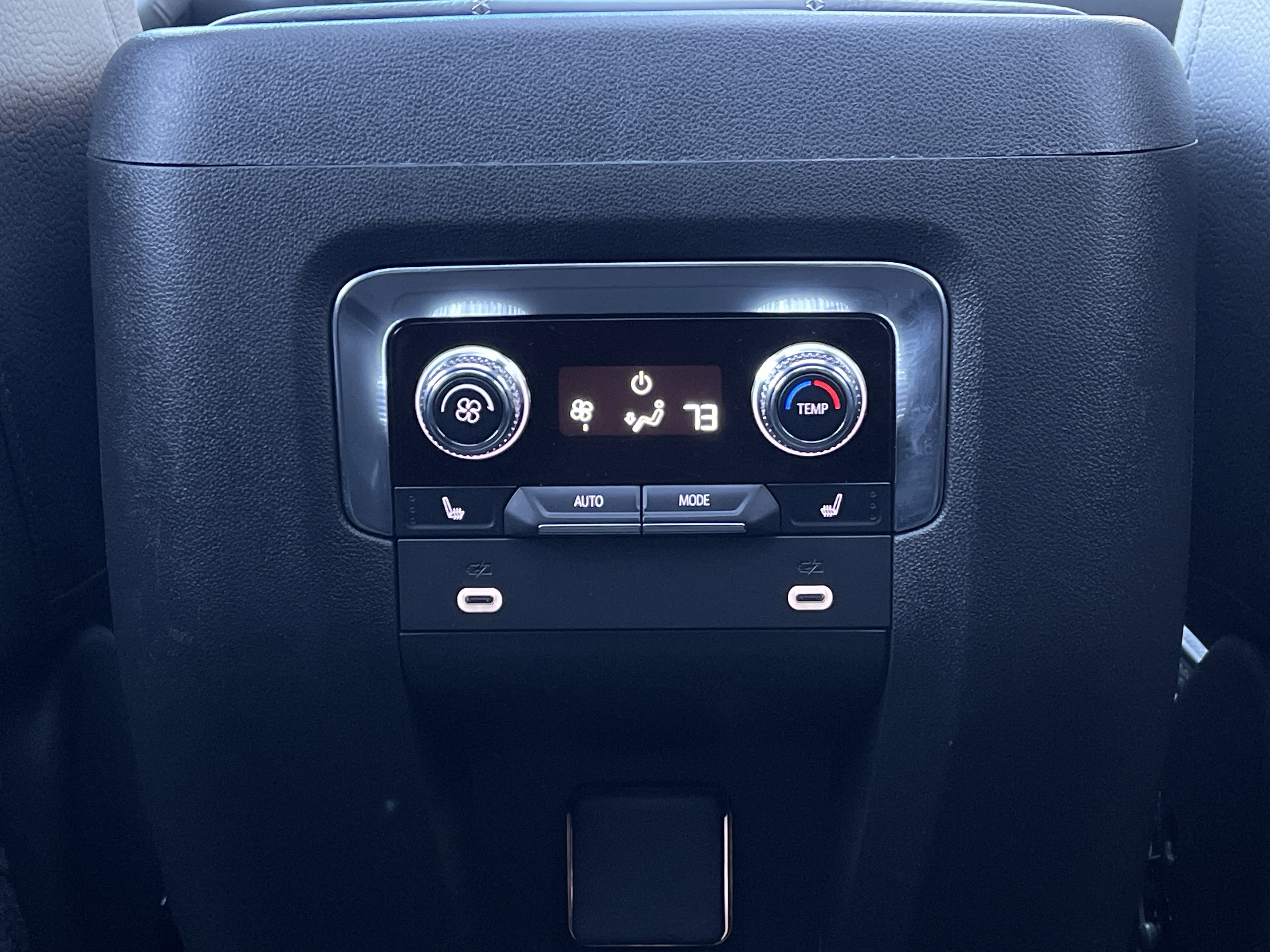 Used 2024 GMC Yukon Denali w/ Max Trailering Package image 45