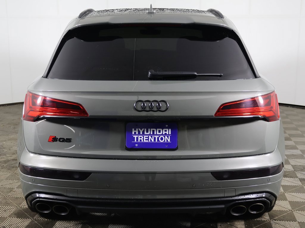 Used 2023 Audi SQ5 Prestige w/ Prestige Package image 15