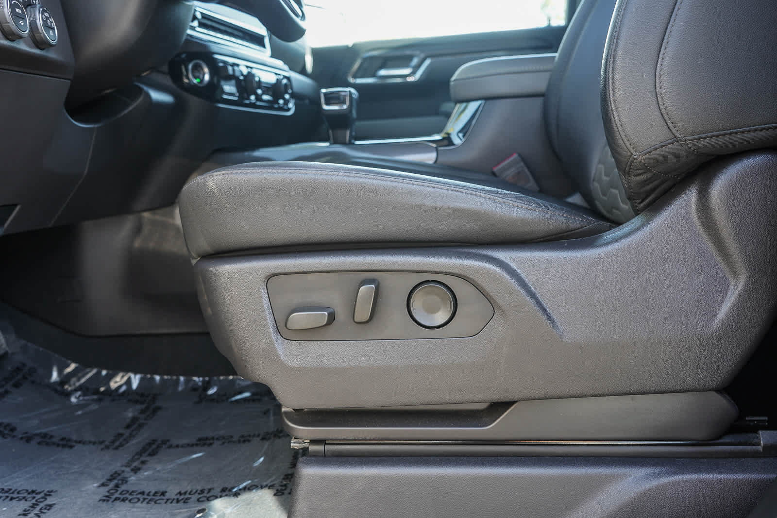 Used 2024 Chevrolet Silverado 1500 ZR2 w/ Technology Package AWD/4WD image 22