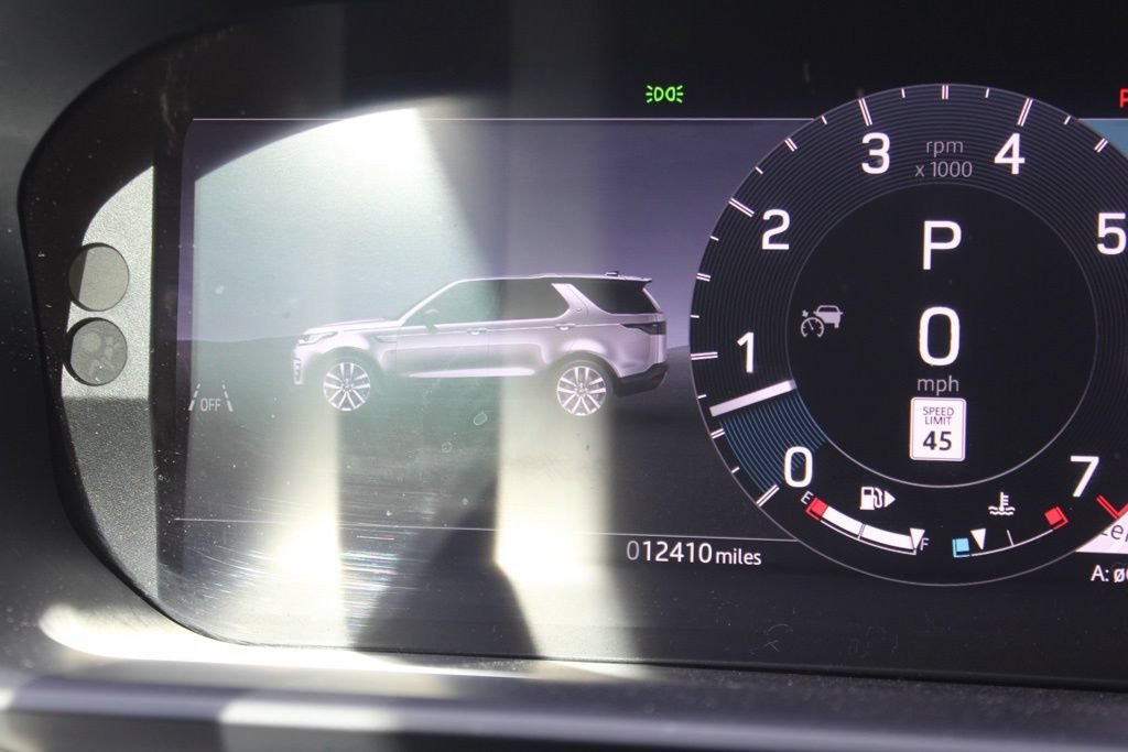 Certified 2025 Land Rover Discovery Dynamic SE AWD/4WD image 21