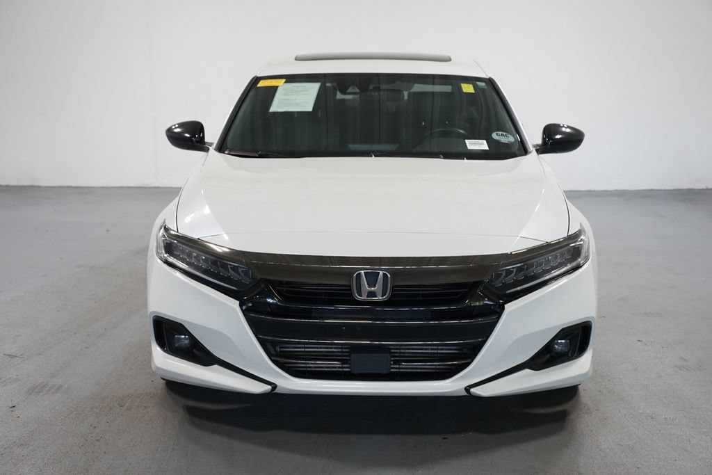 Used 2022 Honda Accord Sport image 2