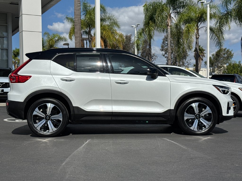 Certified 2023 Volvo XC40 Recharge Plus AWD/4WD image 6