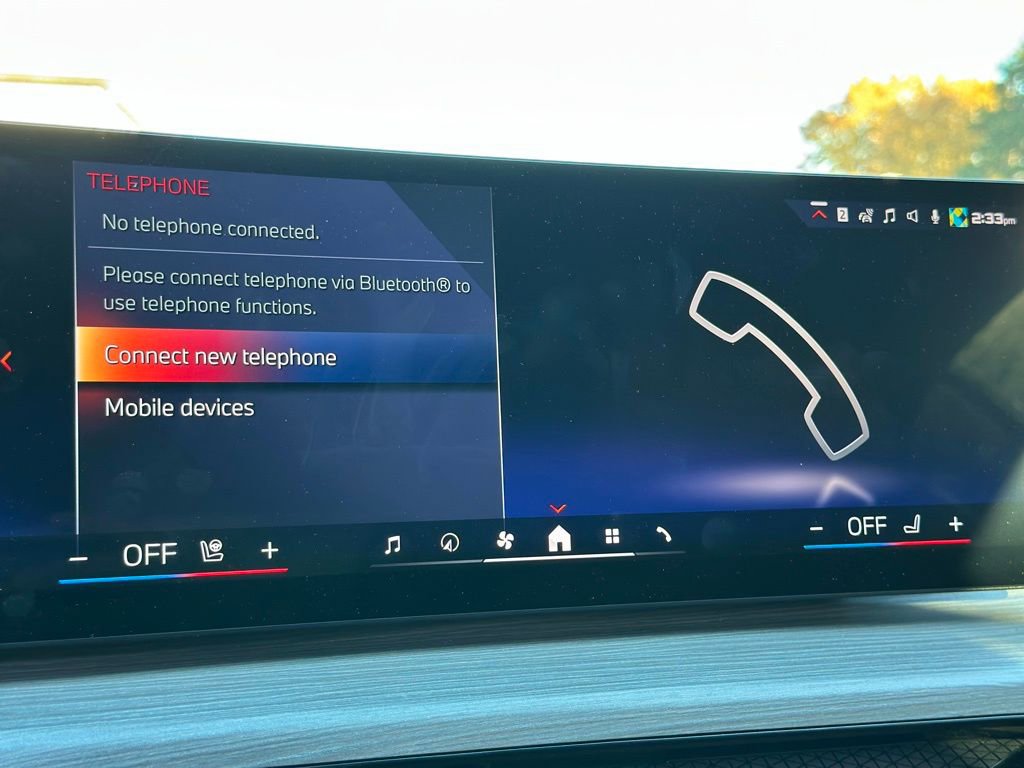 Used 2025 BMW 440i xDrive Convertible w/ Premium Package image 42