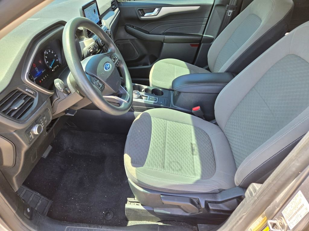 Used 2021 Ford Escape SE FWD image 6