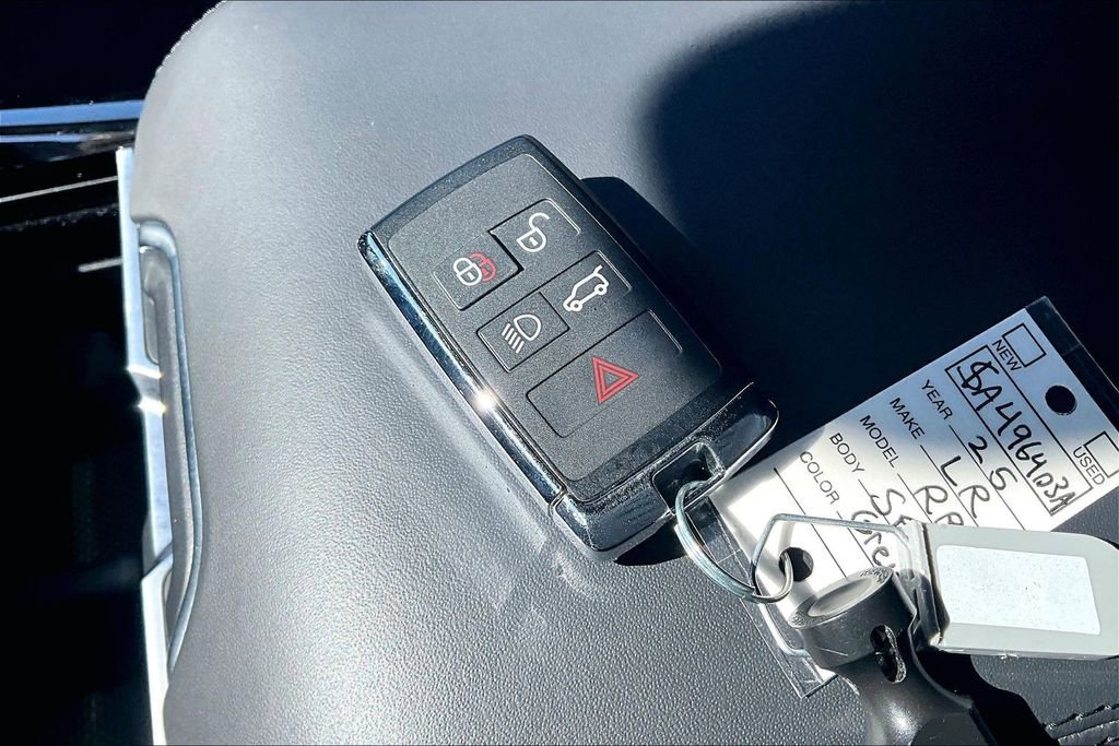 Used 2025 Land Rover Range Rover Sport Dynamic SE image 10