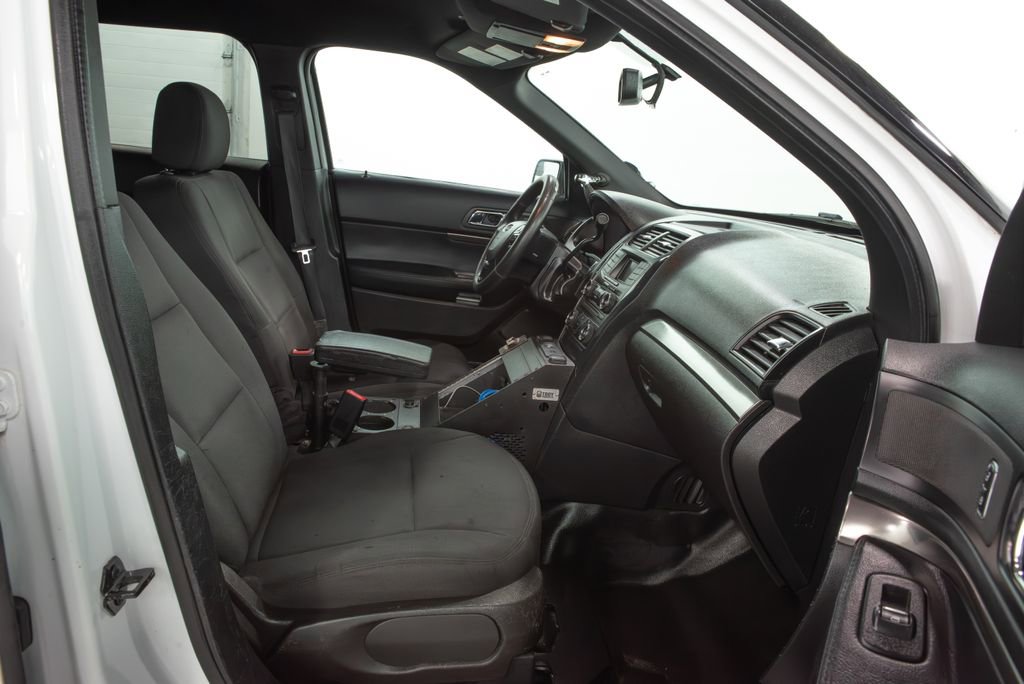 Used 2017 Ford Explorer 4WD Police Interceptor w/ Ready For The Road Package image 16