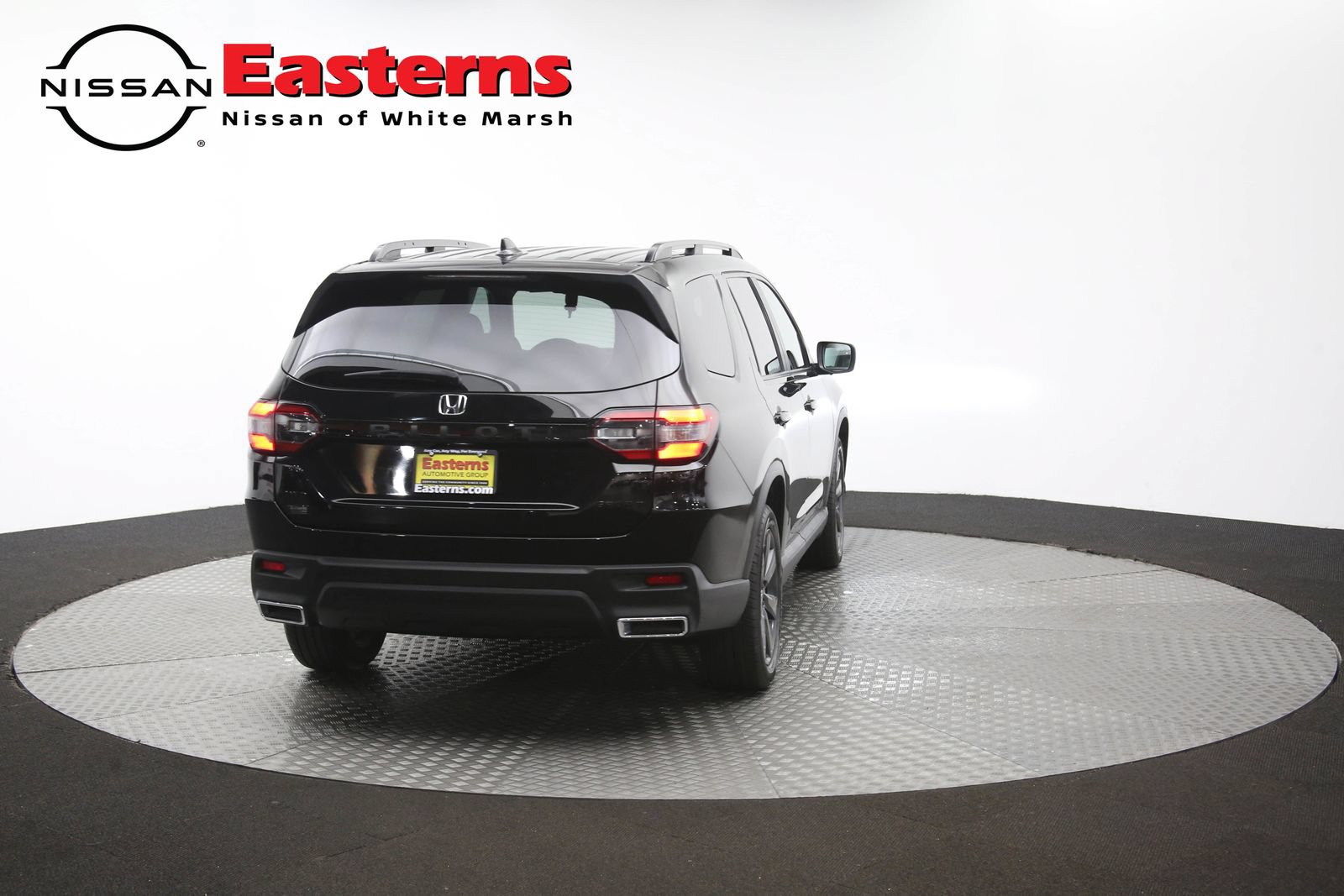 Used 2023 Honda Pilot Sport image 38
