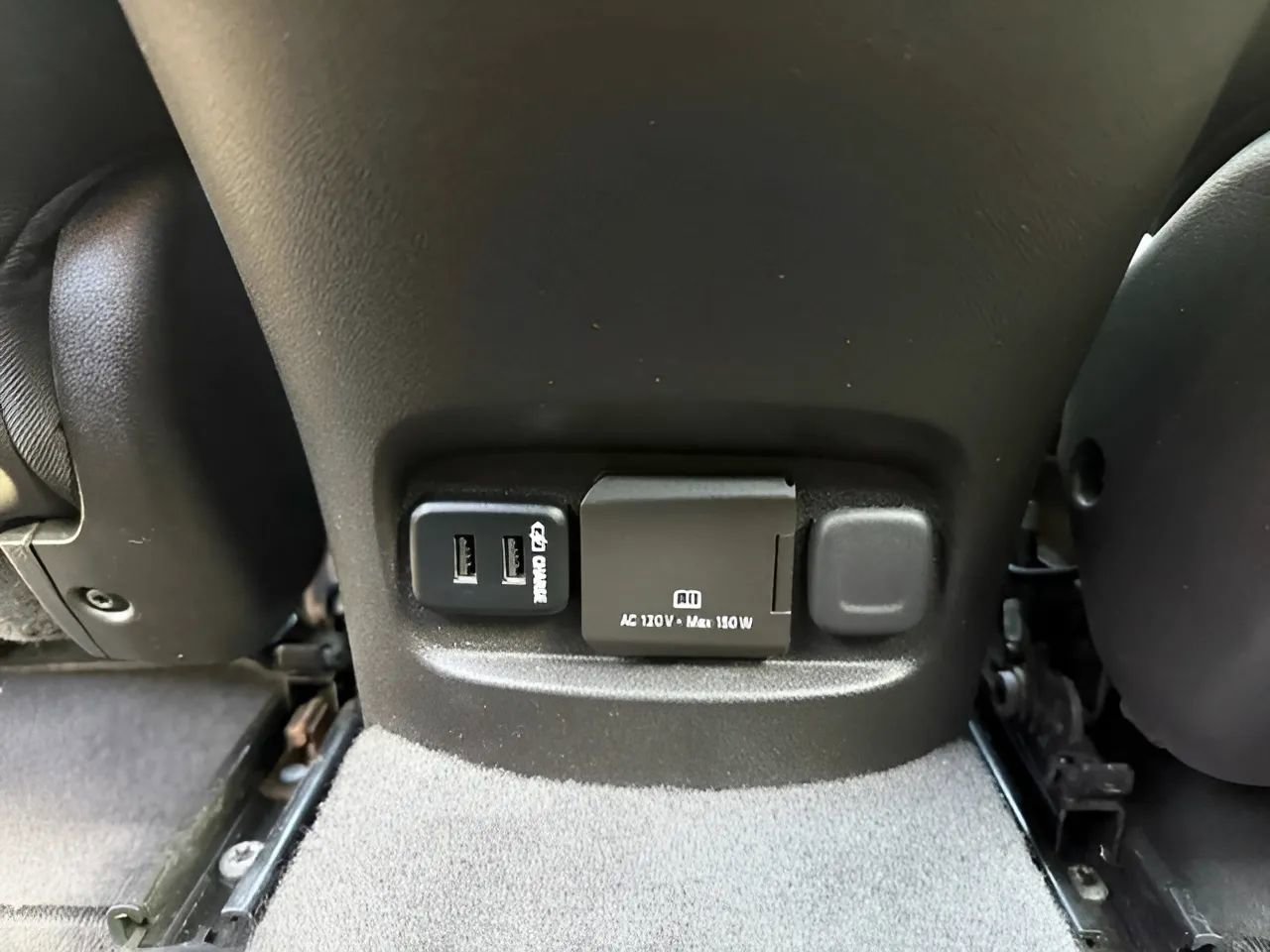 Used 2016 Chevrolet Malibu LT w/ Leather Package FWD image 23