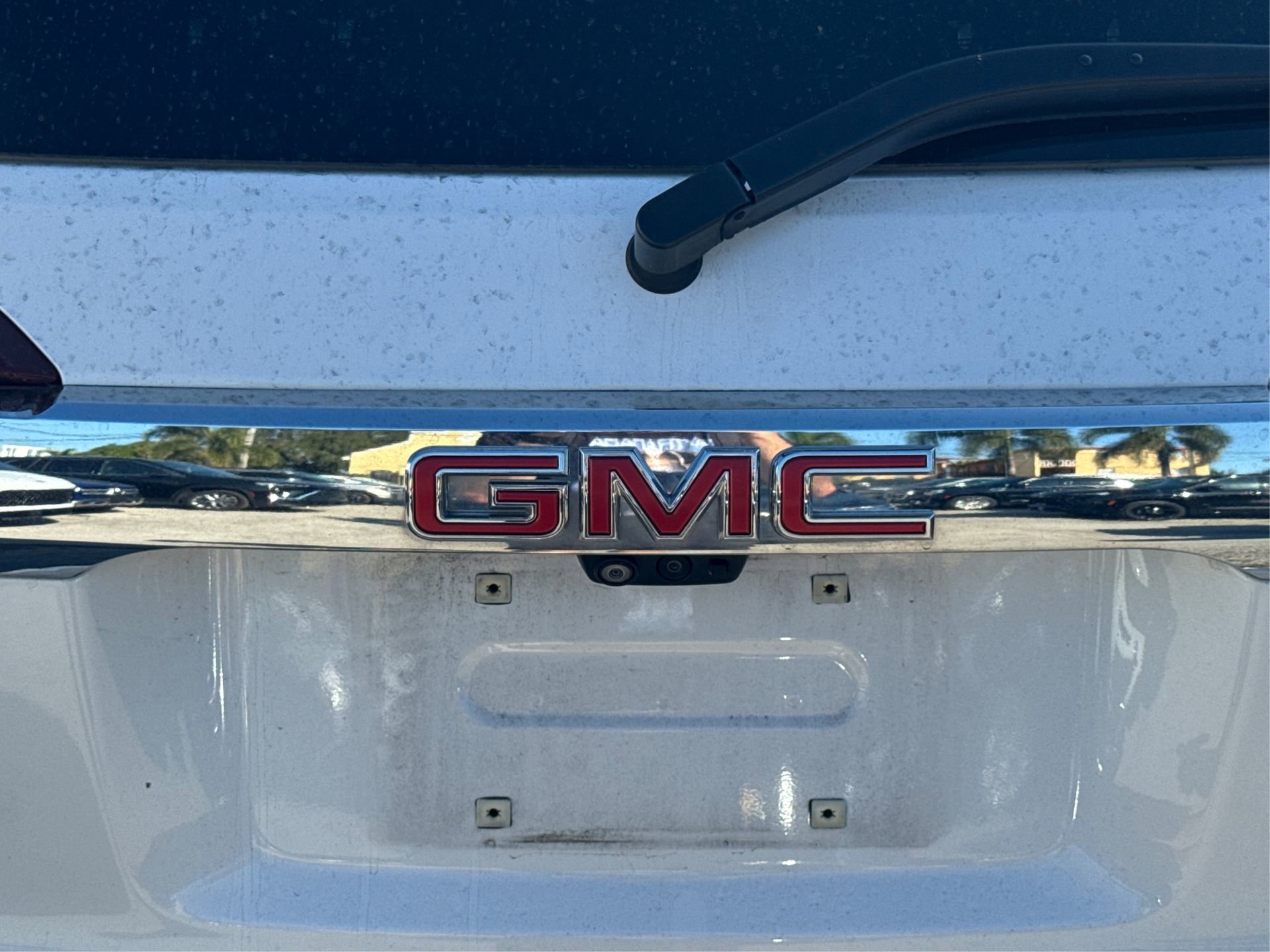 Used 2023 GMC Acadia Denali w/ Denali Technology Package image 18